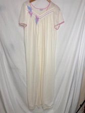 Textured Nylon Tricot Nightgown Vintage Vanity Fair USA Pink Appliqu 