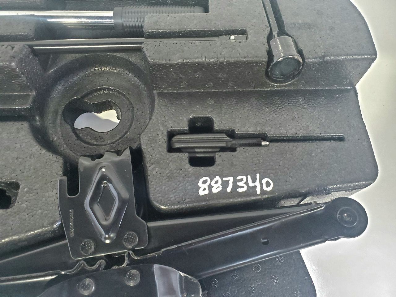 2017 Maserati Levante OEM Jack Kit With Foam 1 Missing Tool