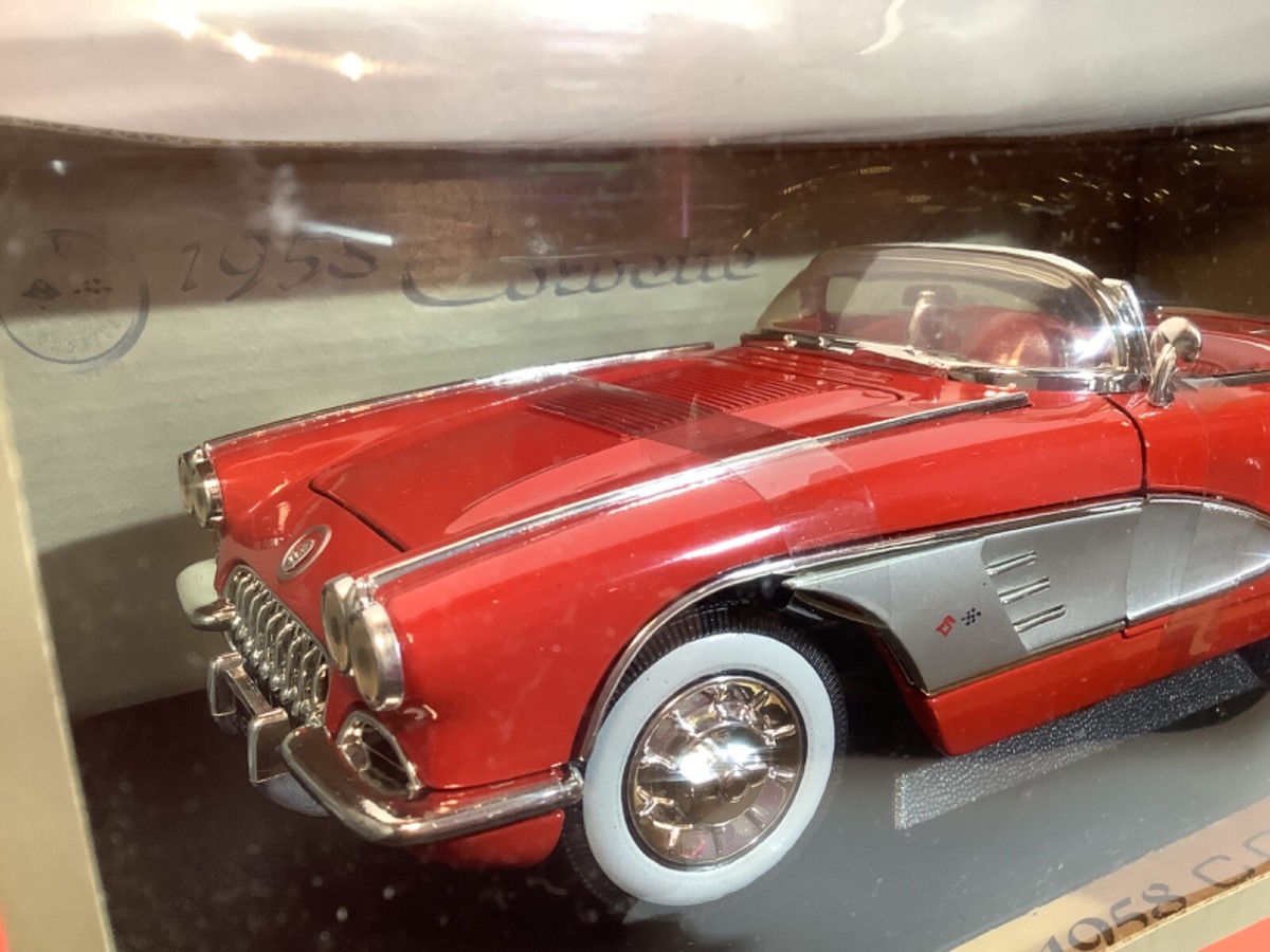 New 1:18 1958 Corvette. Motor Max # 73109. Undamaged Factory
