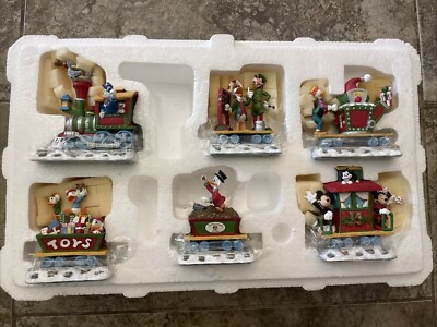 Danbury Mint Donald's Holiday Express Christmas Train Holiday Set Disney