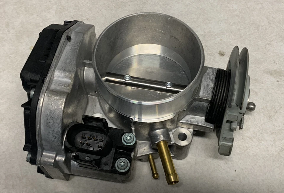 1997-1999 VDO AUDI/VOLKSWAGEN VARIOS CUERPOS DE ACELERADOR - 078133063AH Foto 4 de 4