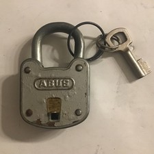 ANTIKES ABUS VORHÄNGESCHLOSS NR. 425 / 45 MIT 1 SCHLÜSSEL UND FUNKTION