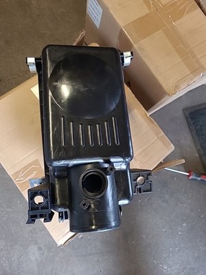 US/Air Cleaner Filter Box Housing Toyota Corolla 2009-2013 1.8L 2ZRFE 1798CC 177