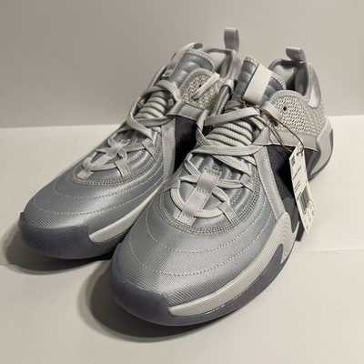 Adidas Basketball Exhibit Select Size 13 ID5305 Silver White Dash Gray Brand New