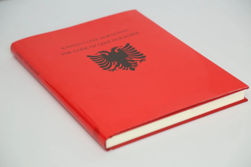 Kanuni i Lekë Dukagjinit, The Code of Lekë Dukagjini. Albanian-English Language. - Image 4 of 4