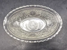 Vintage Anchor Hocking Sandwich Glass Clear Oval Bowl Scalloped Rim 8.25"