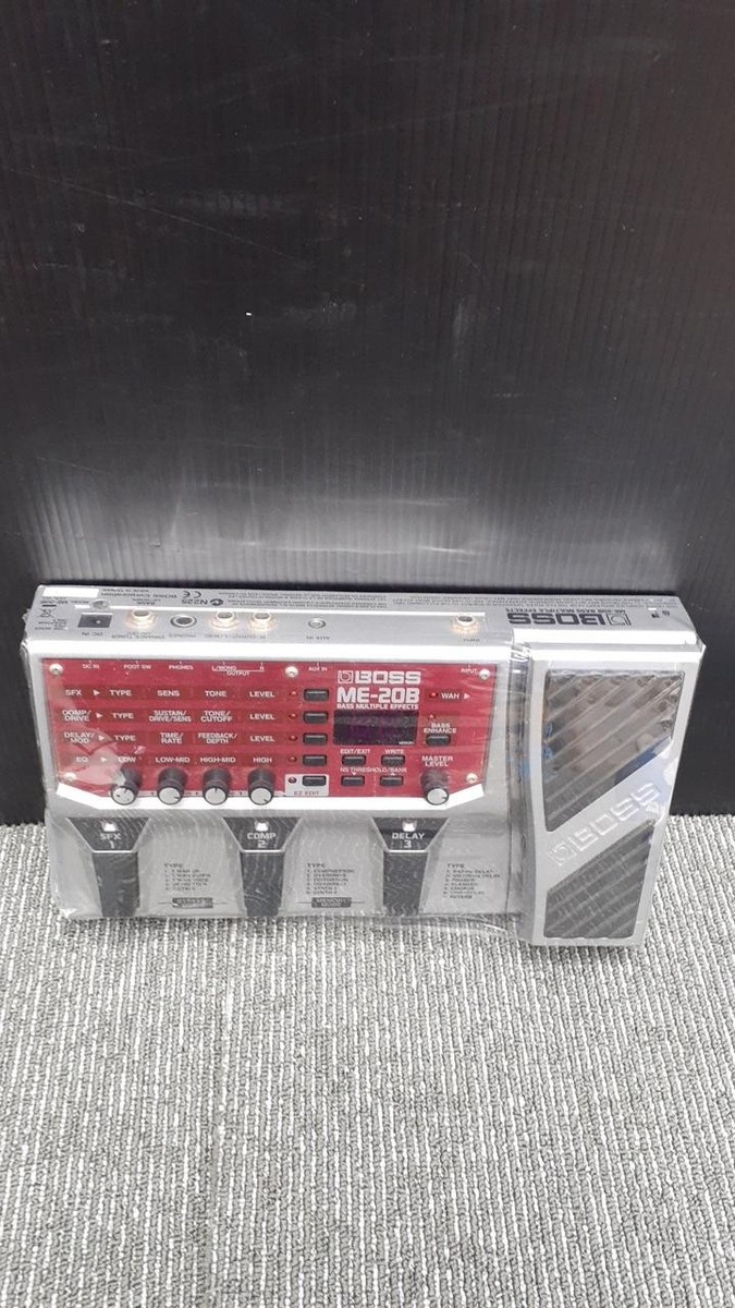 Boss ME-20B Multi-Effects Guitar Effect Pedal for sale