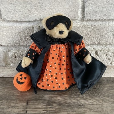 Retired VTG Muffy Vanderbear Halloween I Witch North American Bear