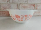 New ListingVintage PYREX Pink Gooseberry 441 Double Spout Cinderella Mixing Bowl 1.5 Pint