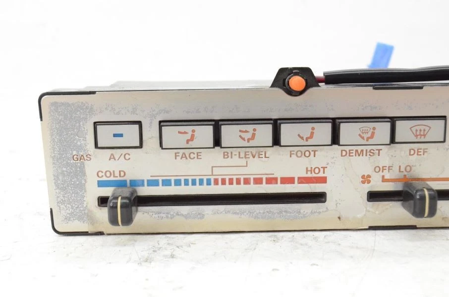 Nissan 300ZX Z31 1984-1986 2+0 control de temperatura de calor y aire acondicionado Foto 3 de 4