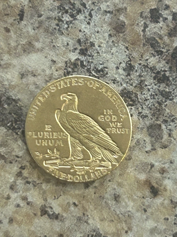 Media águila Indian Head 1909 $5 Foto 2 de 2