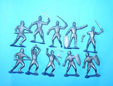 1960's LOUIS MARX MEDIEVAL KNIGHTS FIGURES 5-6" TALL SEE PICTURES