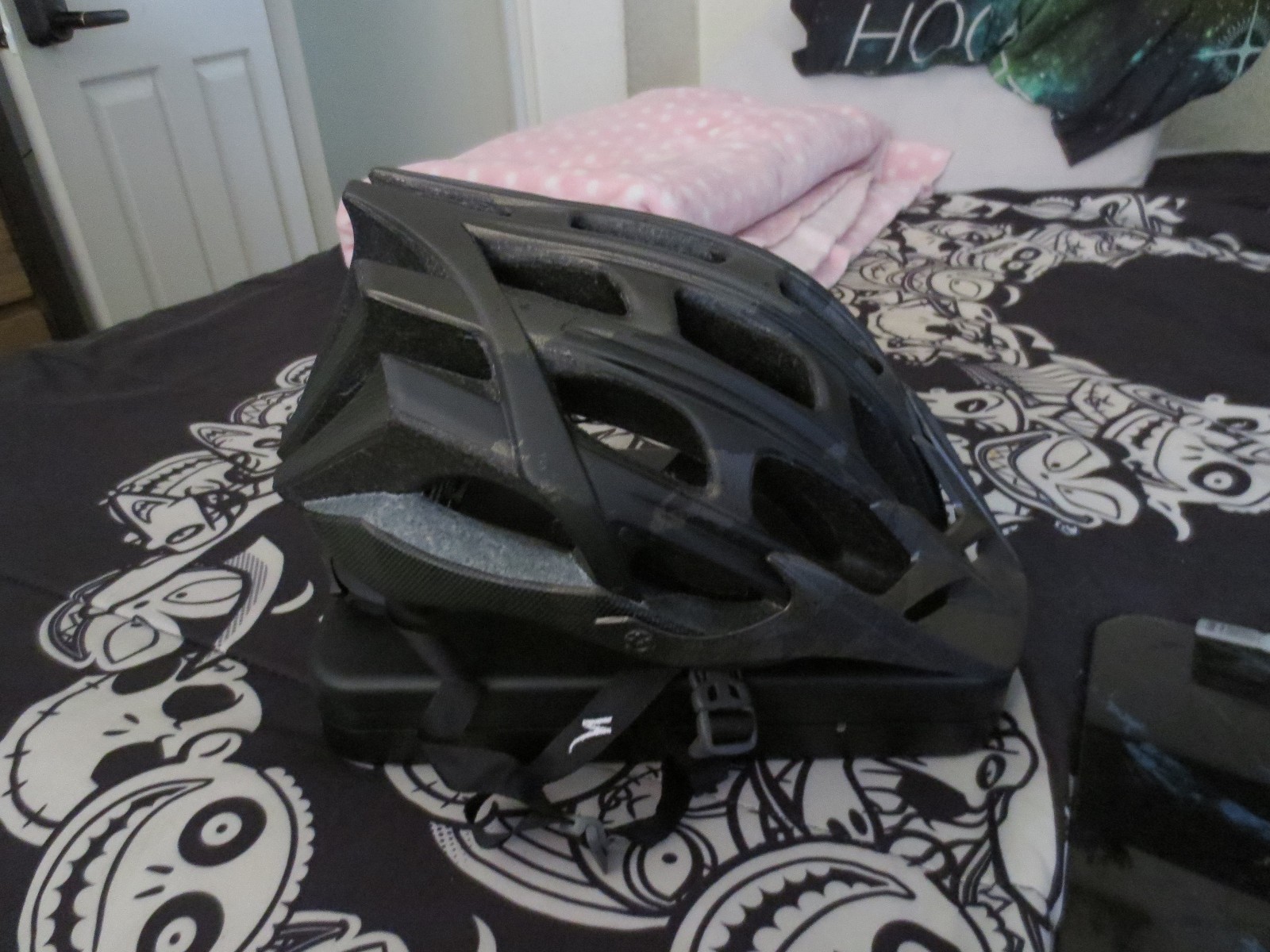 Bike Helmet with Visor for Women and Men &ndash; S- Works for Mo