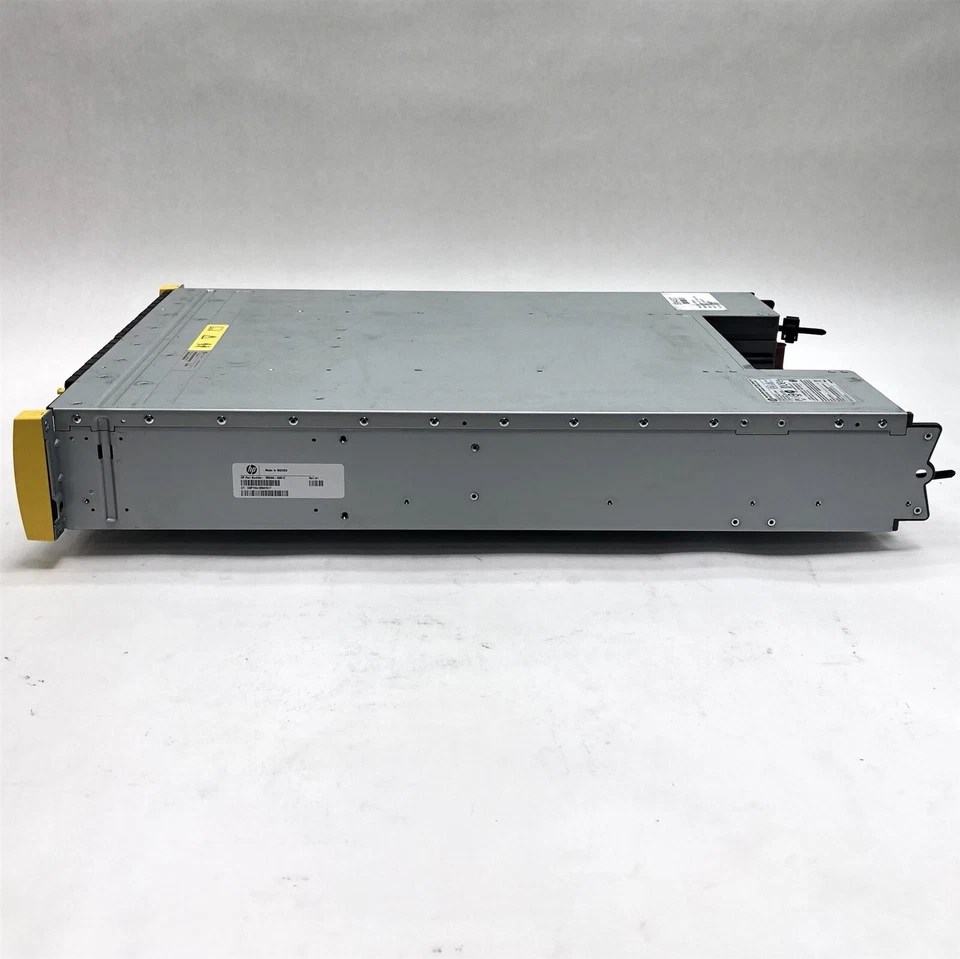 Controlador HP HPE M6710 SAS 24 bahías SFF 12*600 GB 10K 683251-001 Foto 3 de 4