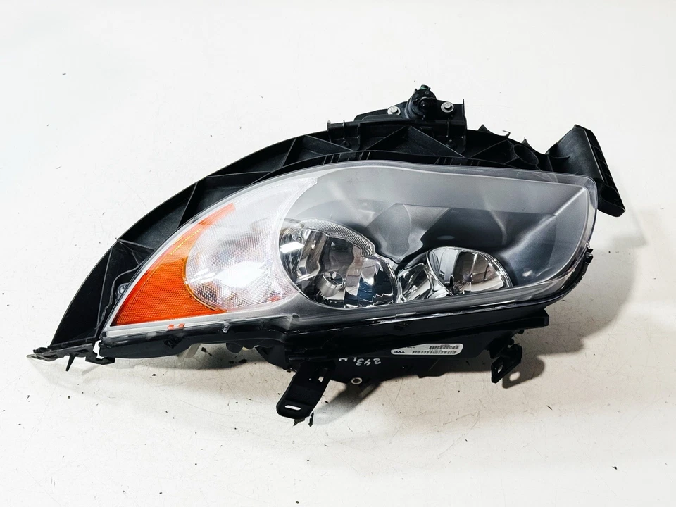 CAPA 适用于 08-11 1 系列前灯头灯卤素灯驱动器侧 Q — 第 4/4 张图片