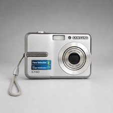 Vintage Samsung S760 Digital Camera, 7.2 Megapixels