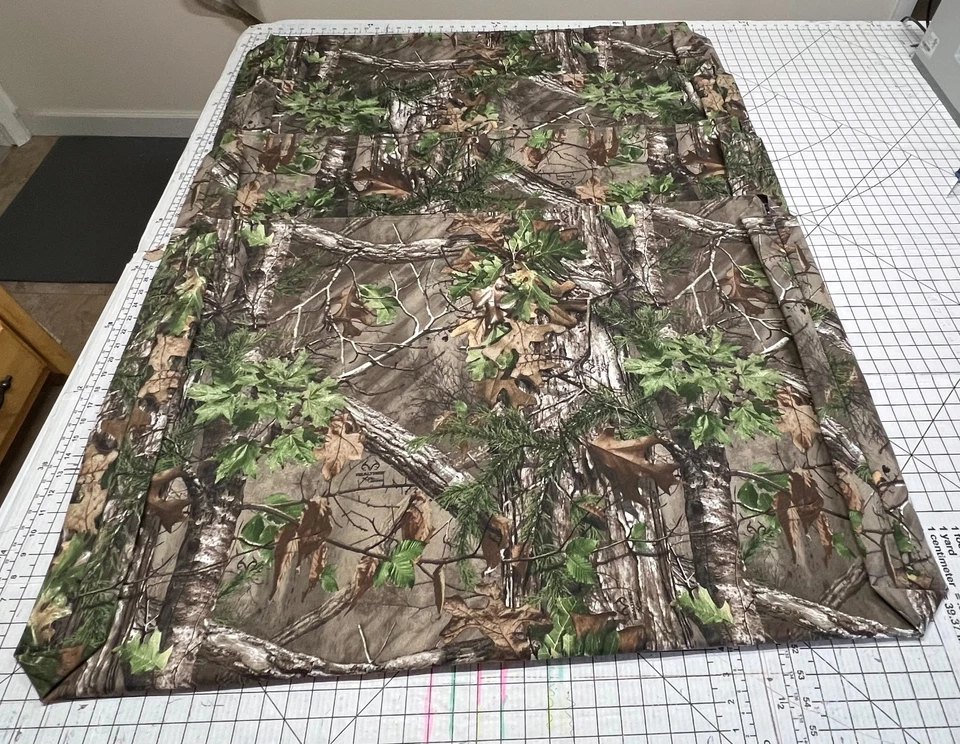 Tela de poliéster REALTREE Hardwoods Xtra verde camuflaje 55" por yarda Foto 2 de 4
