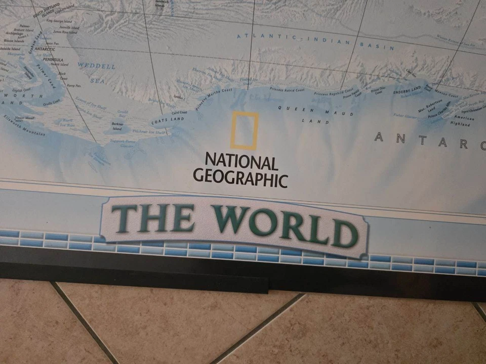 Maxi Mappa Mondo National Geographic Laminata (186x123 cm) - Immagine 3 di 4