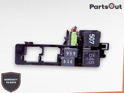 2012-2014 VOLKSWAGEN PASSAT B7 2.5L L5 GAS FUSE RELAY JUNCTION PLATE BOX OEM