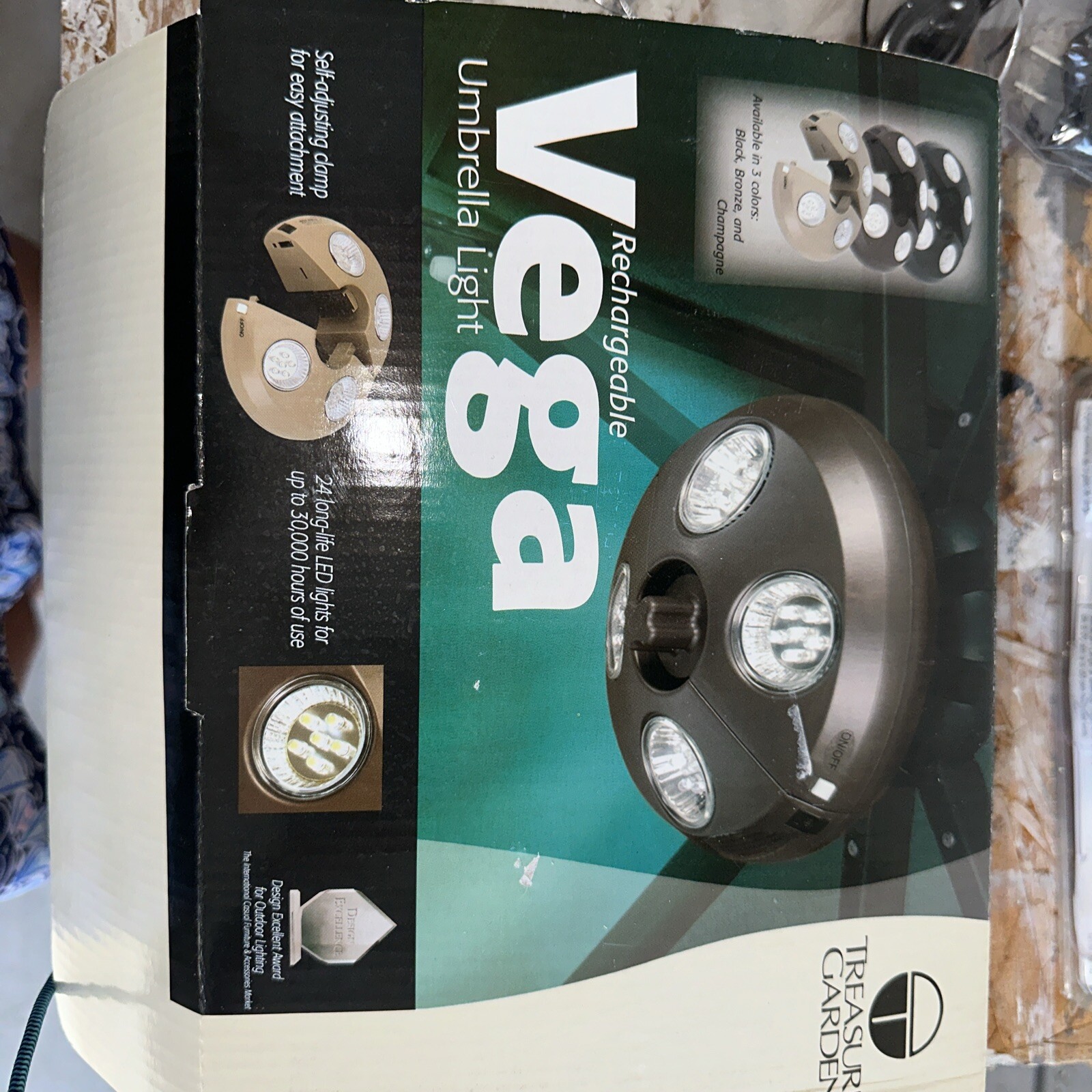 Luz paraguas recargable Vega Treasure Garden en bronce -