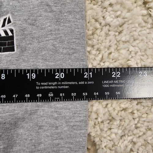 Walt Disney World Graphic T-Shirt Size Large Gray Pullover Crewneck 2014 Vacay - Picture 2 of 9