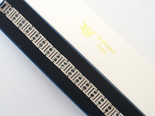 PULSERA / BRAZALETE MAGNÉTICO PREMIUM DE TITANIO PARA HOMBRE. ALIVIO DEL DOLOR. PLATA/ORO ROSA - Imagen 4 de 5
