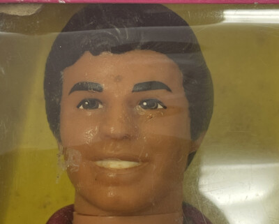 Vintage 1983 Hawaiian Ken Doll Mattel No. 7495 w Surfboard NRFB