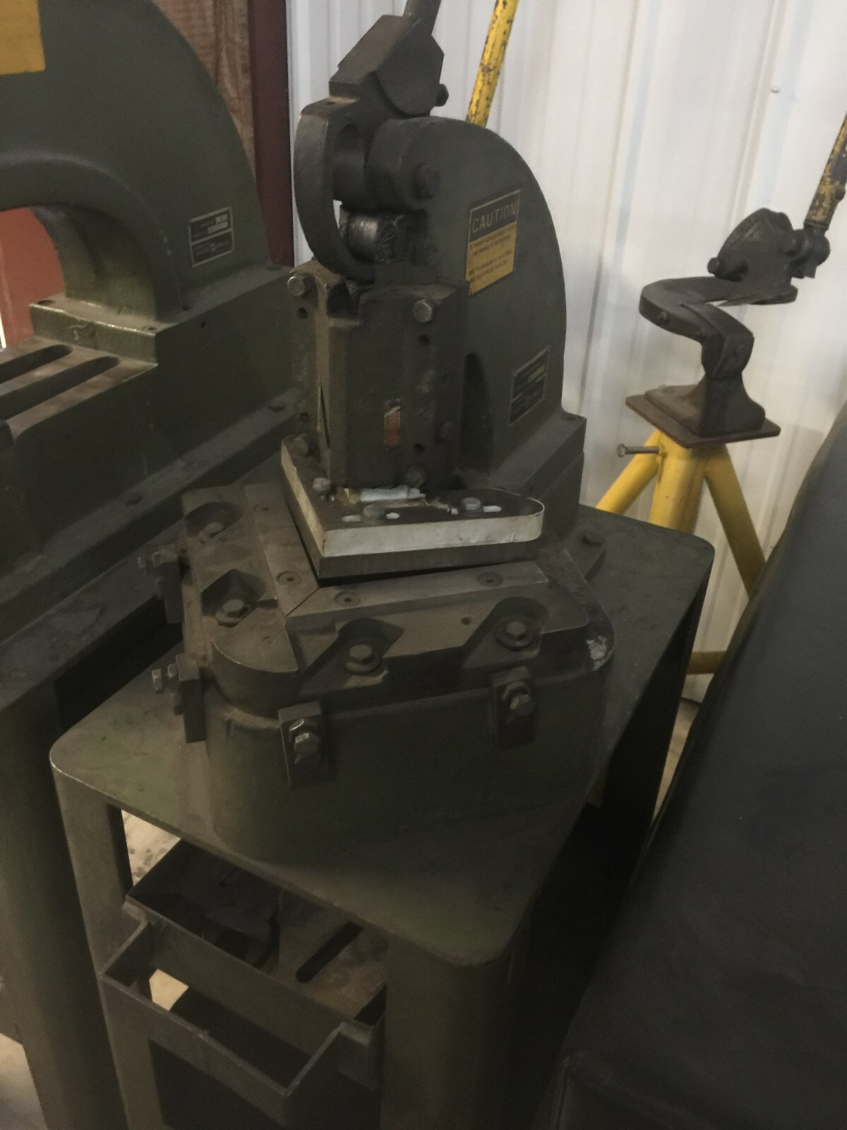 DIACRO 2 Tab NOTCHER 6X6 Diacro Corner Notcher On Factory Stand eBay