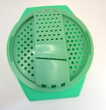 Vintage Tupperware Grate plus Bowl Jadeite Gr...
