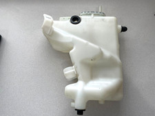2004-2010 MERCEDES-BENZ CLS500 C219 ~ WASHER FLUID TANK ~ A2118690020