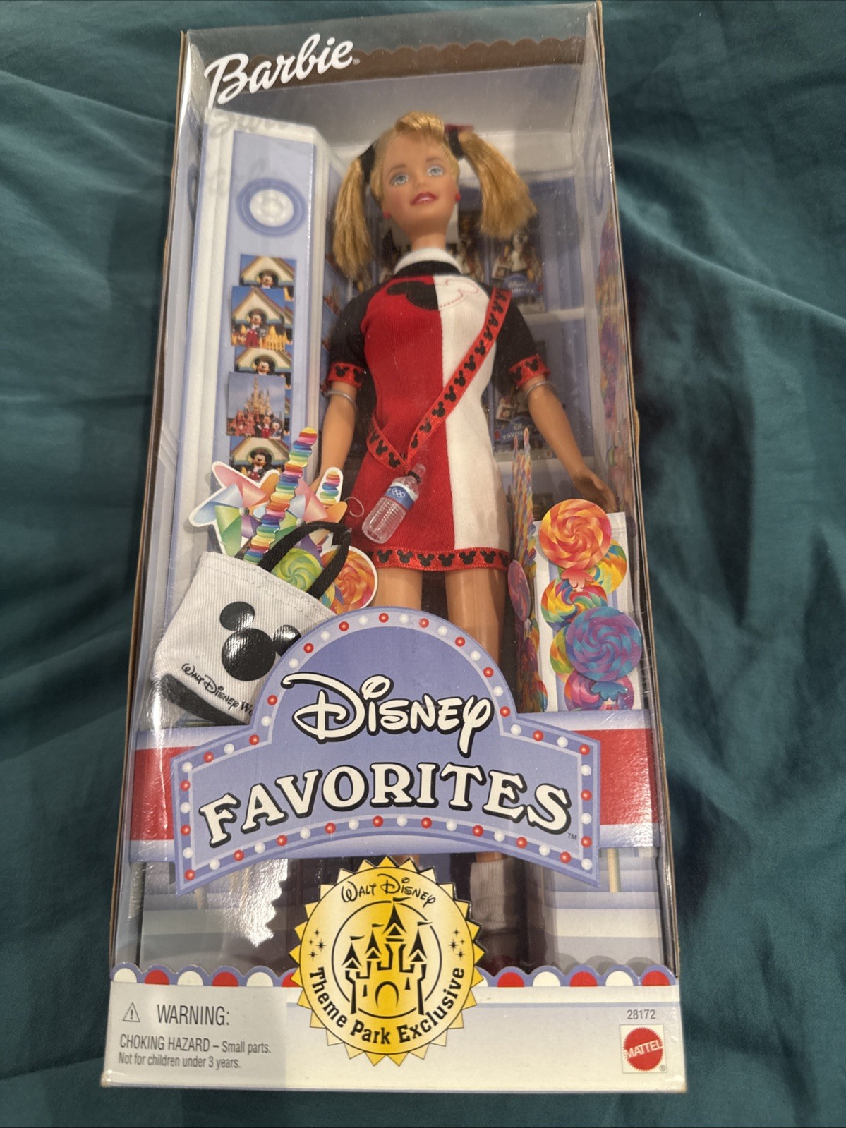Barbie Disney Favorites Doll Theme Park Exclusive Mattel 2000 NIB 28172 Vintage