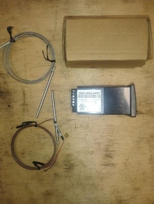 Watlow temperature control unit with 2 thermocouples