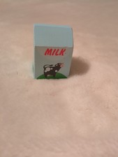 Melissa  Doug Wood Play Food Wooden Milk Carton Dairy Set