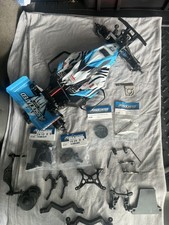 Wałek TEAM ASSOCIATED DR10/RB10 niebiesko-biały