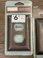 Allen & Roth Outlet Single Duplex Receptacle Cover #0141500 Oil-Rubbed Bronze