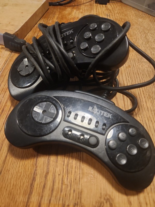 2 Vintage Nakitek Wired Controllers