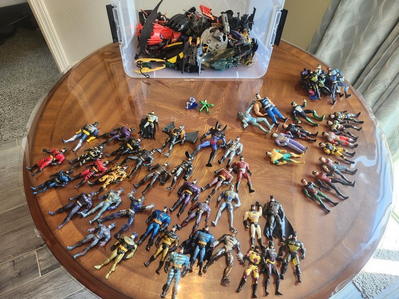 Marvel Mixed Lot Action Figures & Accessories Batman 10+ Unboxed