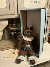 Goebel Betty Jane Carter Whispurr Porcelain Musical Bette Ball 103/1000 Cat NEW