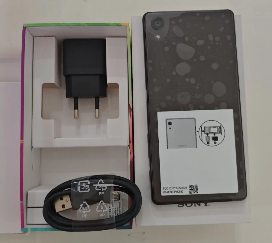 Sony Xperia X Negro - Desbloqueado (Caja Abierta) Foto 2 de 2