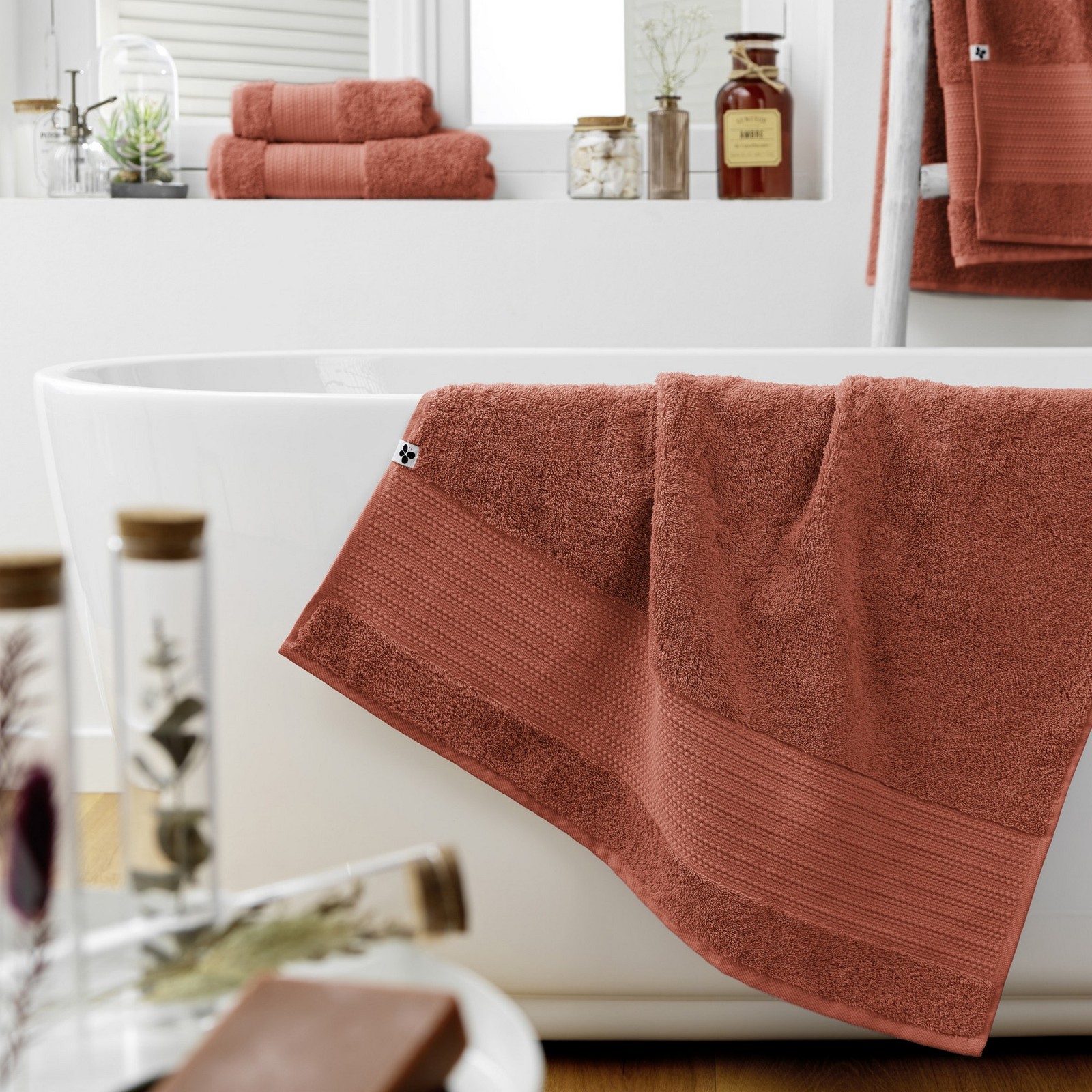 Serviette de douche 70x130 cm GARANCE drap de bain éponge Terracotta