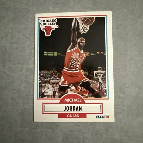 1990-91 Fleer - Michael Jordan #26 Black Line Above Biographical Information