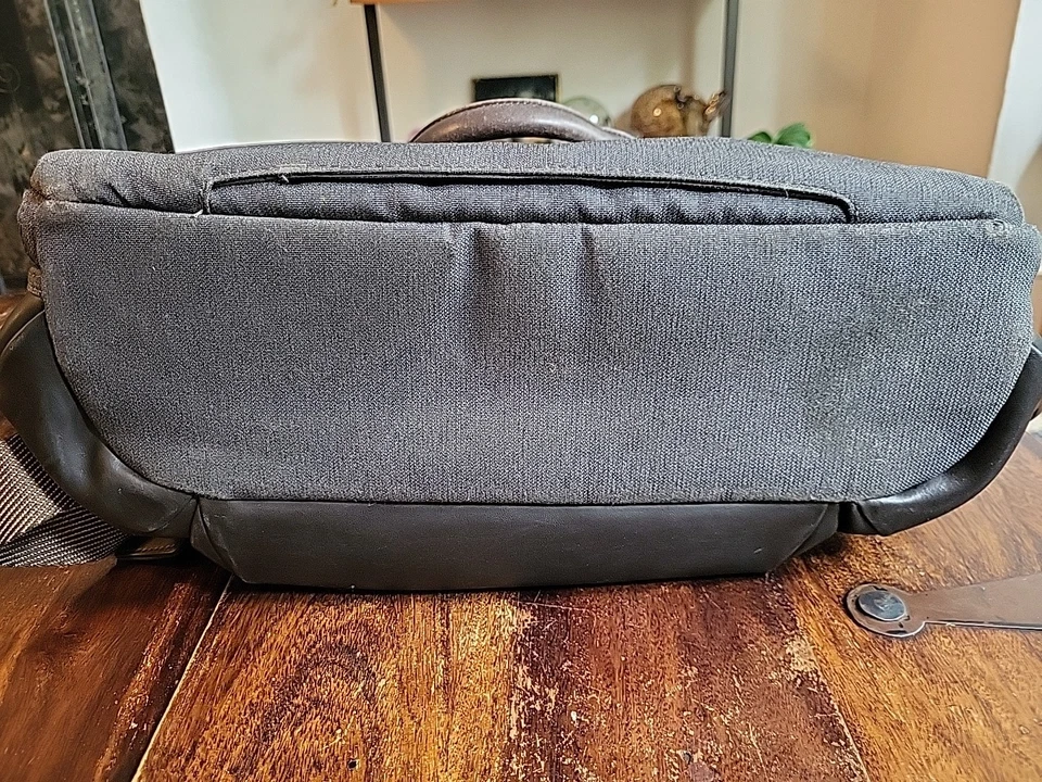 Tumi Alpha Bravo Brooks Slim Gray Briefcase Bag EUC Gray/Brown w/ Monogram - Image 3 of 4