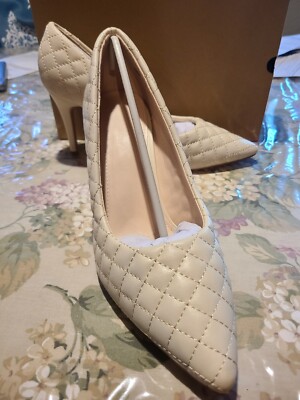 GORGEOUS HOT QUILTED Pumps Heels Beige Cream IVORY 9.5 9 1/2M 3.5''Heels