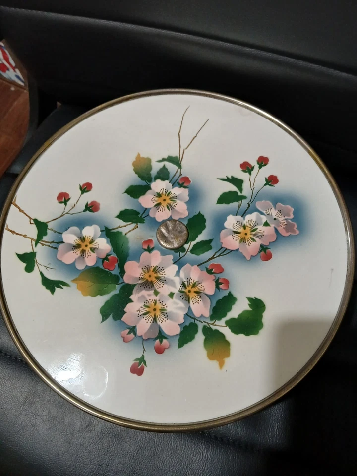 Exibição de bolo floral art nouveau porcelana início dos anos 1900 ao virar suporte cromado - Imagem 3 de 4