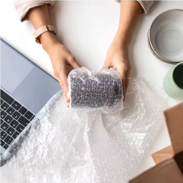 3/16" SH Small Bubble Cushioning Wrap Padding Roll 1400'x 12" Wide Perf 12"... image 5