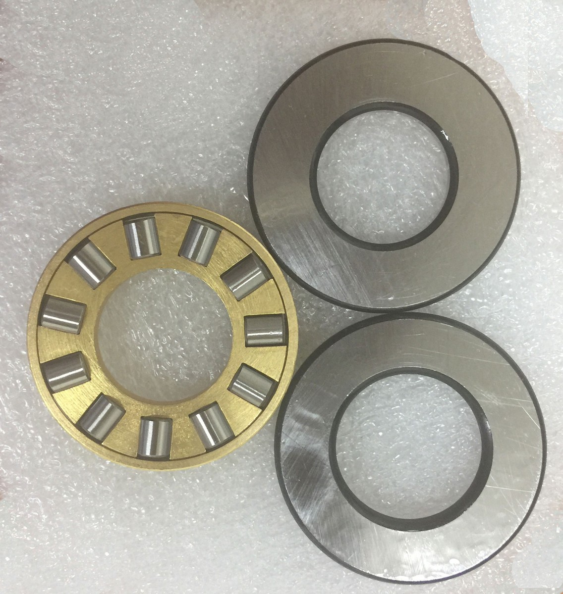 たまみ　1207 Original Shacman Spare Parts Radiator Bracket Assembly