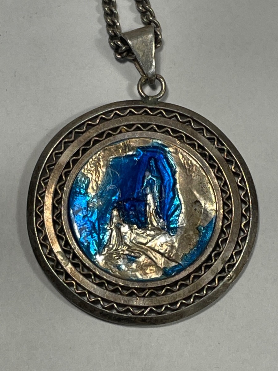 Chaîne Avec Pendentif Religieux En Argent Sterling - Occasion