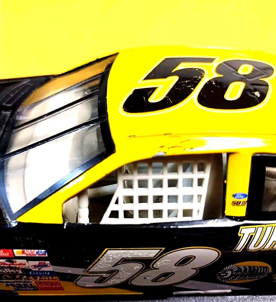Coche fundido a presión Ricky Craven #58 Turbine Solutions Mattel Ford NASCAR Foto 3 de 4