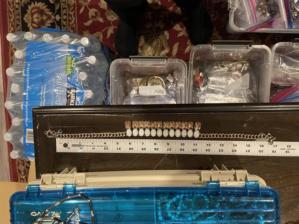 Stunning J.Crew Dune Brûlée Necklace Golden Amber & Iridescent, Gold Tone - Image 4 of 4