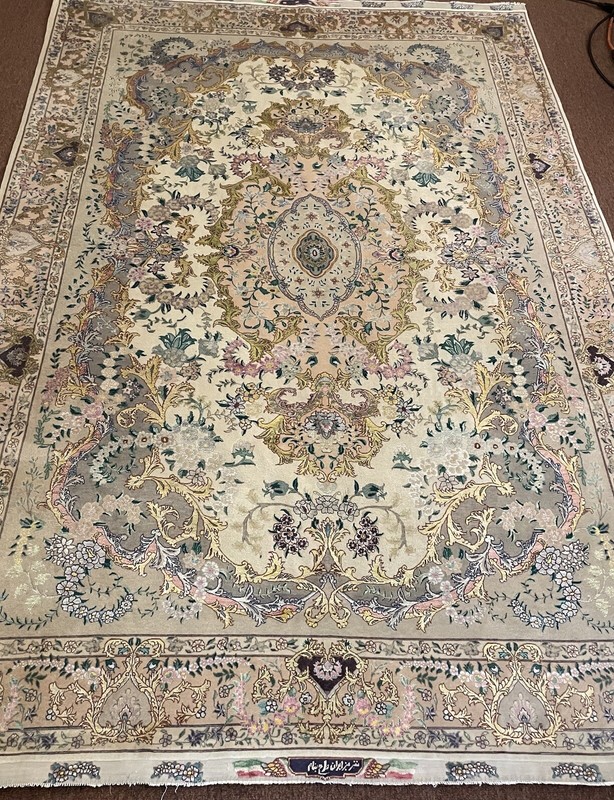 AN ATTRACTIVE COLOR COMBINATION SIGNED TARBIZI RUG WOOL AND SILK 4’9” X 6’10”